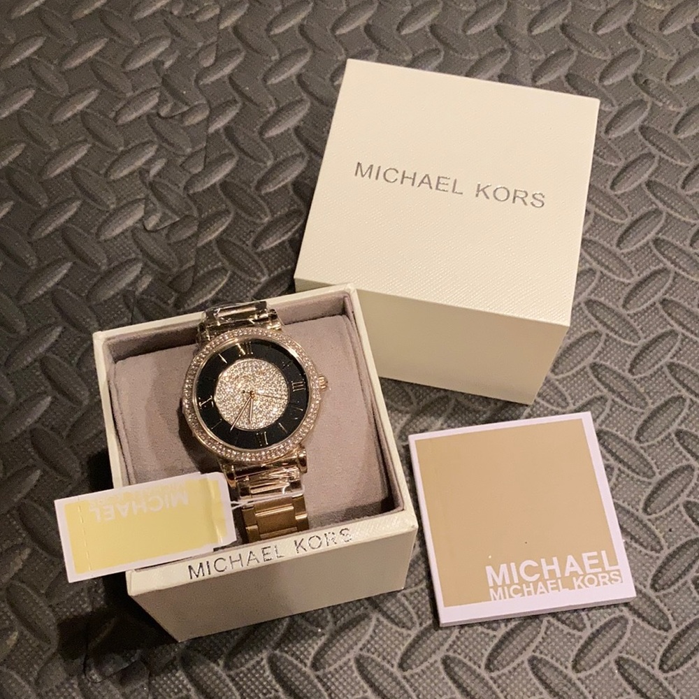 NWT gold Michael kors MK3338 watch